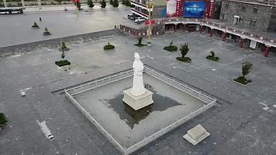 山南市昌珠镇文成公主雕像航拍视频的预览图